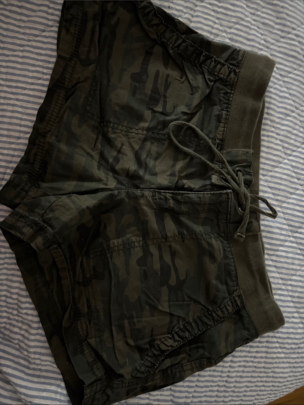 a.n.a Women's Olive Green Camo Lounge Shorts